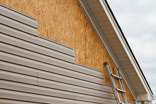 24/7 Emergency Storm Damage Siding Repair experts in Simpson, NC
